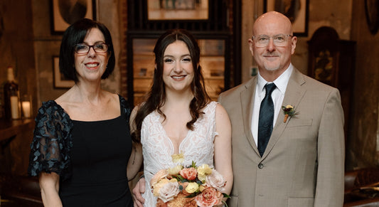 Leslie J.: The Sleeves Have It