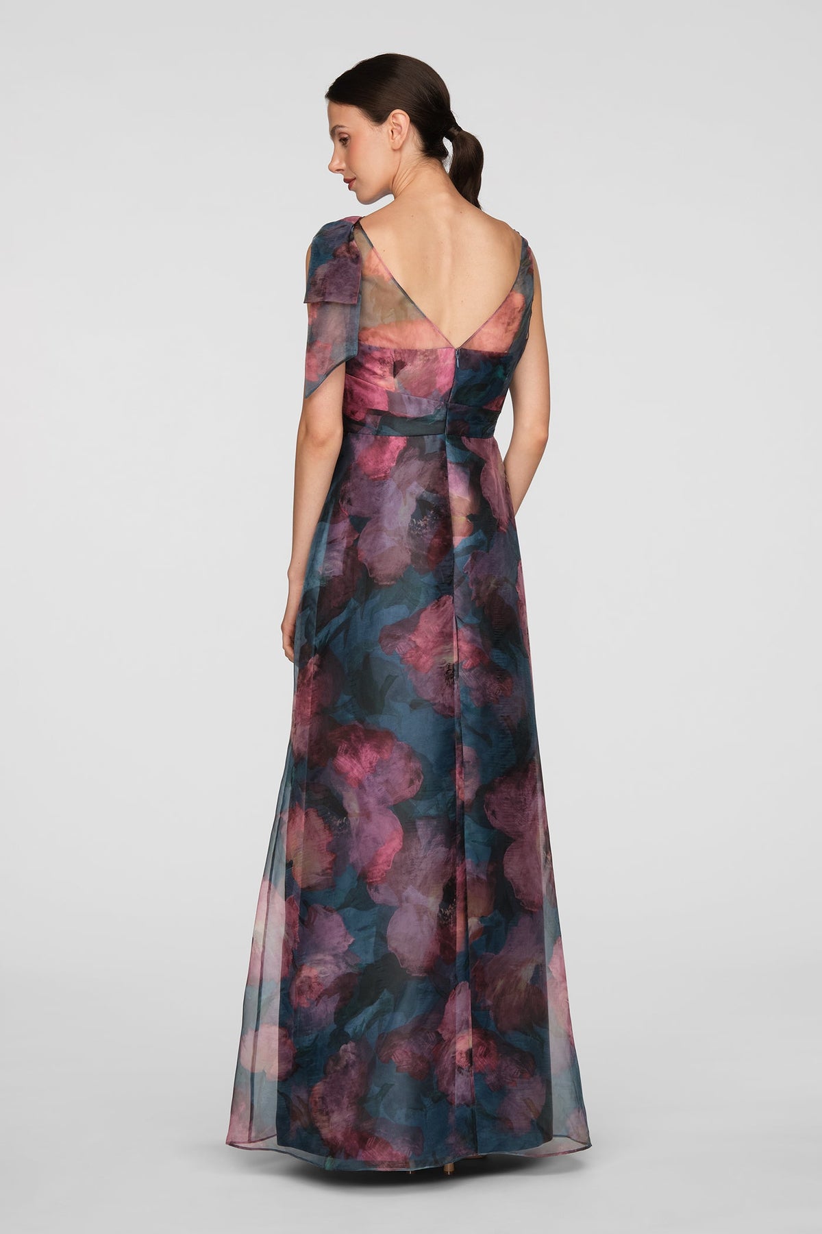 Kay Unger Sleeveless Poppy Print Gown