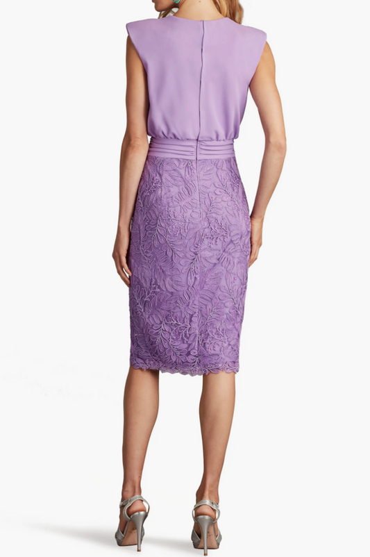 Tadashi Shoji Pleat Detail Sleeveless Cocktail Dress